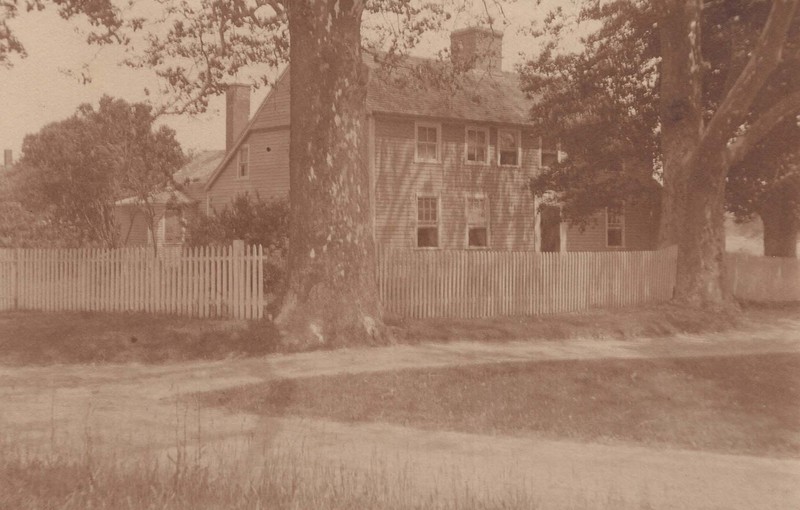 Guilford Point House (Hotel - burned 1925).jpg