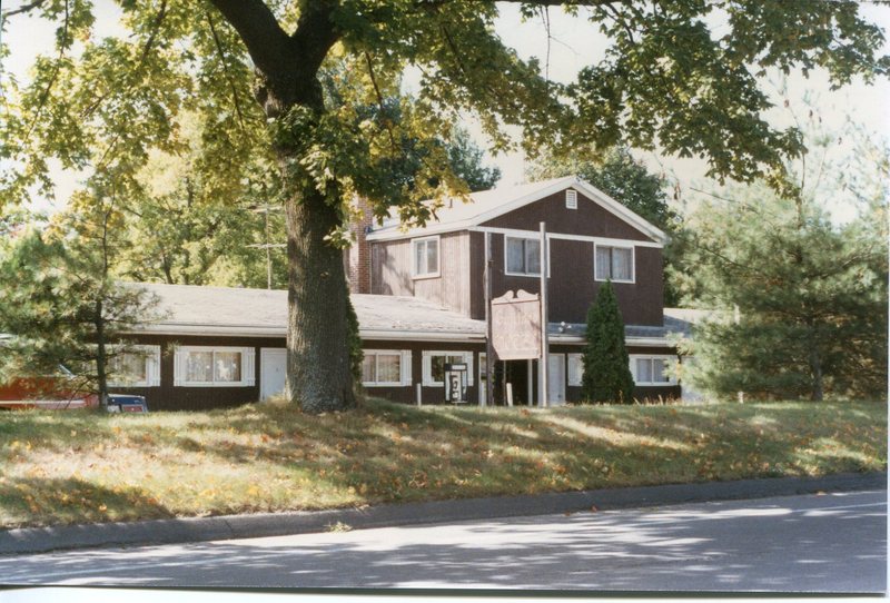 Guilford Motel, Boston Post Road near Tanner Marsh, 1989, Comfort Inn.jpg