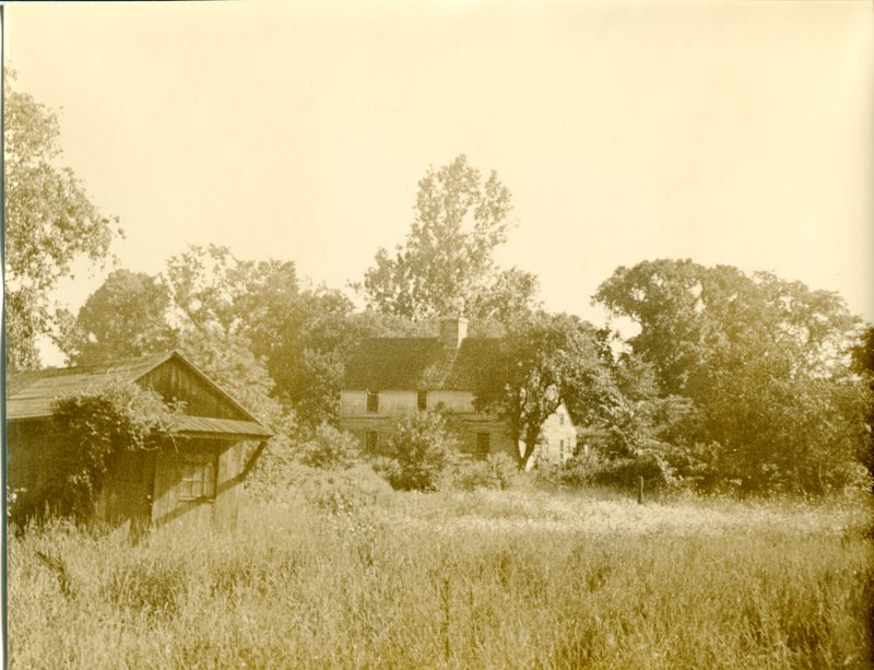 Acadian House on Broad Street 05.jpg