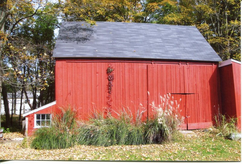 Pest House barn, 405 Tanner Marsh Road, taken October 14, 2009.jpg