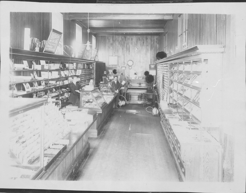 Dudley & Beckwith store c1930.jpg