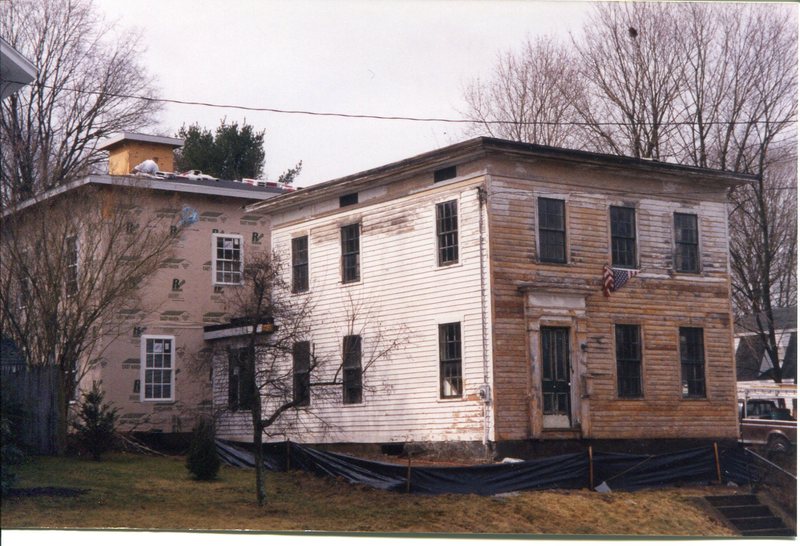 1100 Boston Post Road, taken March 27, 2002.jpg