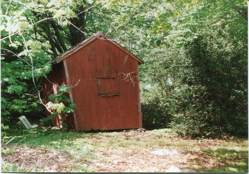 Thomas Griswold House Corn Crib, Boston Road, 1991.jpg