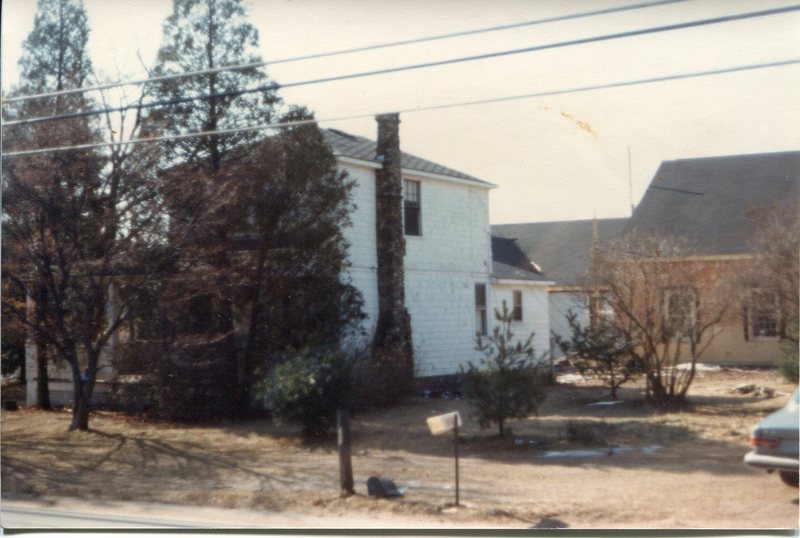 Route 77 Exit 58 from I95 House in front of Hitchcock Chair February 7, 1981.jpg