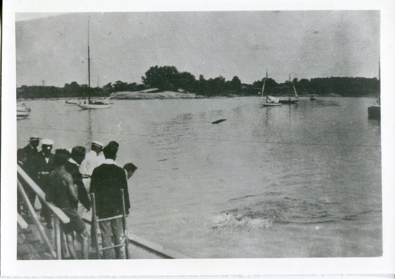 Harbor_fromYachtClubdock_c1910.jpg