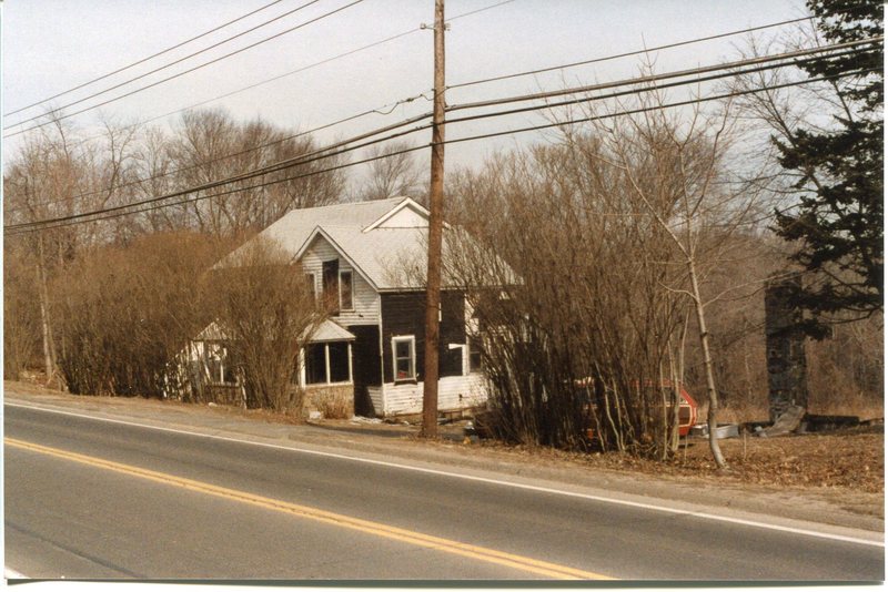 Boston Post Road House, west of Bishop's Orchards, 1989, daycare and offices.jpg