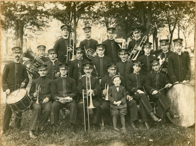 Guilford Brass Band 1906.jpg