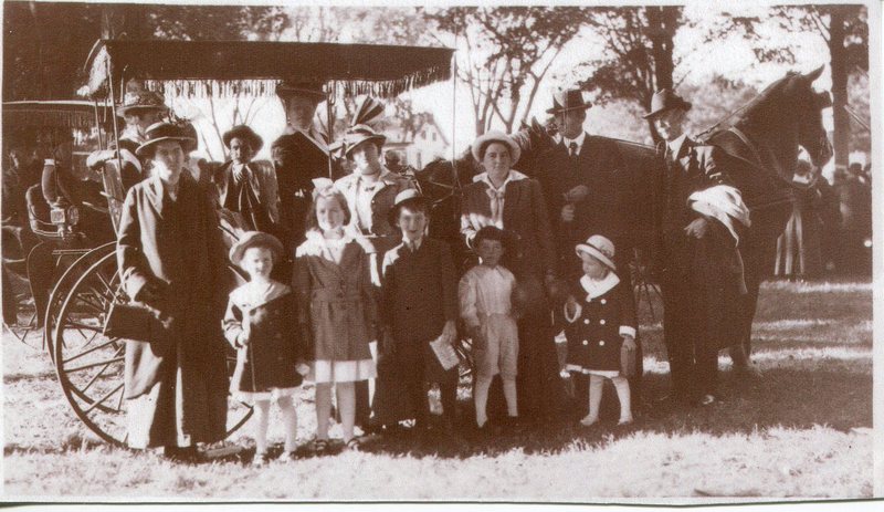 1915 guilford fair group.jpg