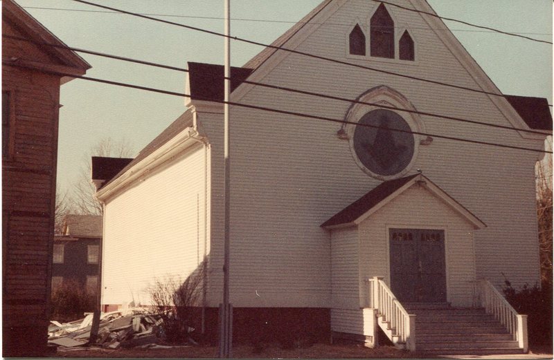 St Albans Lodge, Whitfield and High sts, 1986.jpg