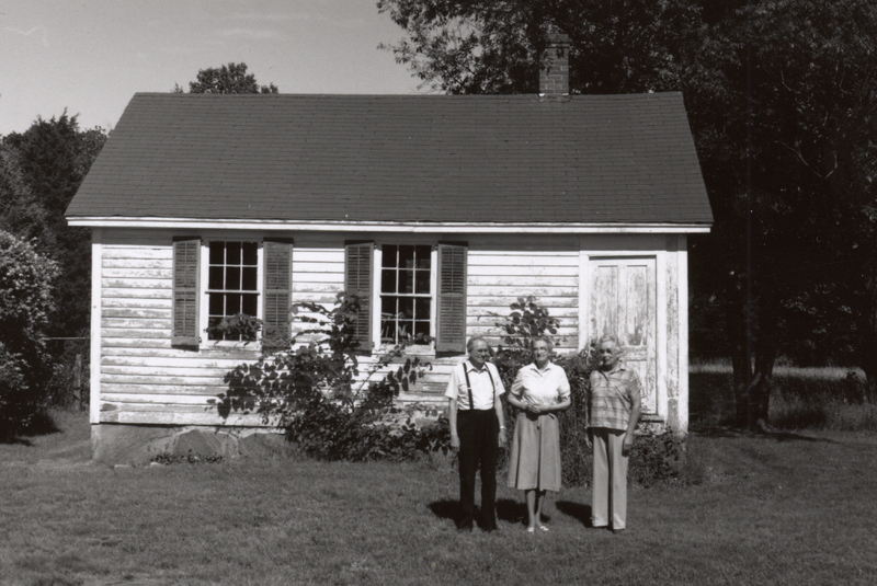 1988 clapboard hill school.jpg