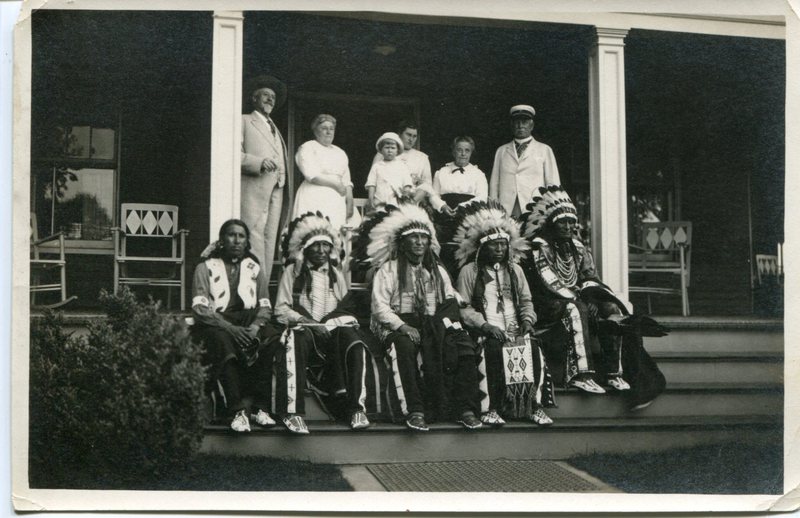 Buffalo Bill and Sioux Indian Chiefs.jpg