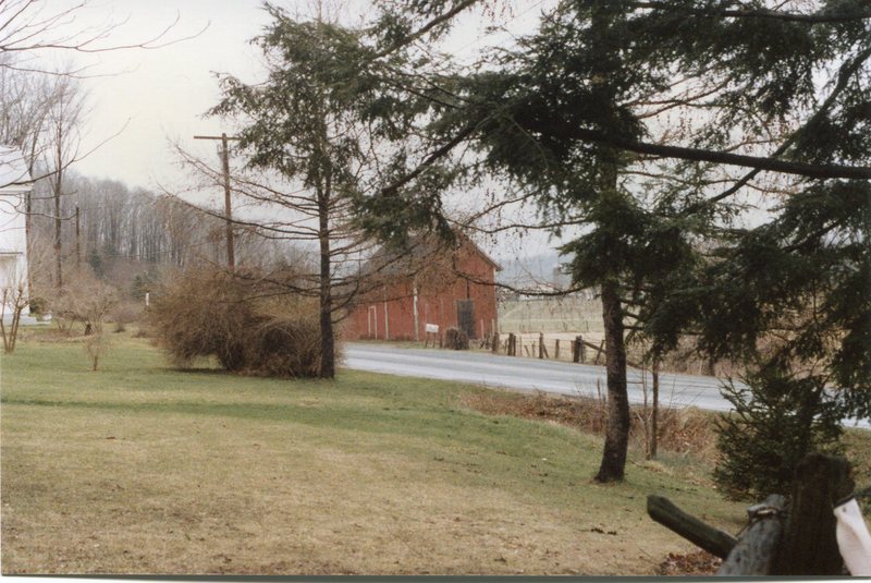 Barn across from 3250 Durham Road, 1989.jpg