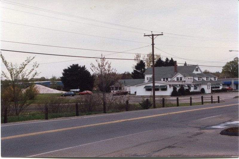 Chello s Restaurant, 1987, Boston Post Road.jpg