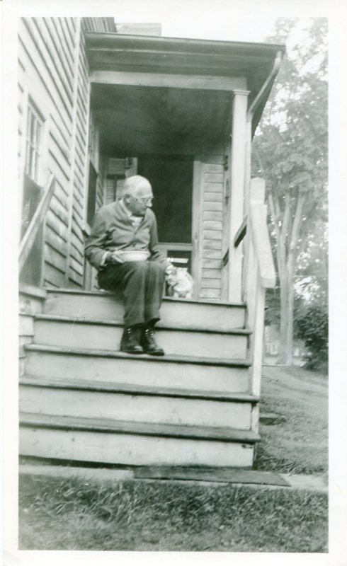 Hubbard on steps, Park Street.jpg