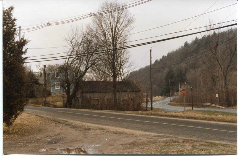 Lake Drive at Rt. 77 looking south, 1989, barn razed.jpg