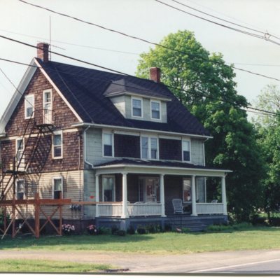 Boston Street house, across from Bethel Assembly, June 1992.jpg