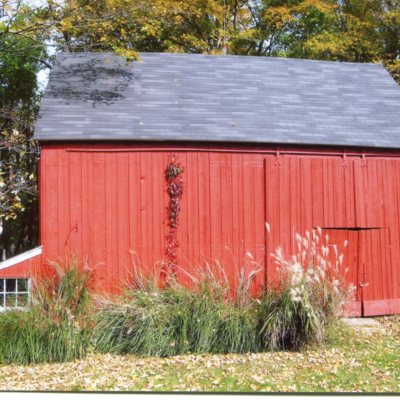 Pest House barn, 405 Tanner Marsh Road, taken October 14, 2009.jpg