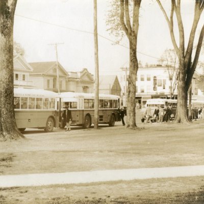 Boston Street, shoreline buses 01.jpg