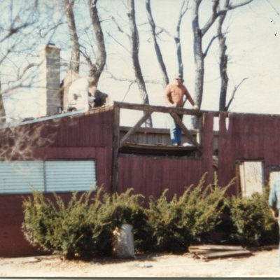 Vinnies Lobster Pot shop dismantling, rt 77 and 95 exit 55.jpg