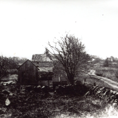 1929 1930 Looking south on the North Rd now Tanner Marsh Rd  Farm at 405.jpg