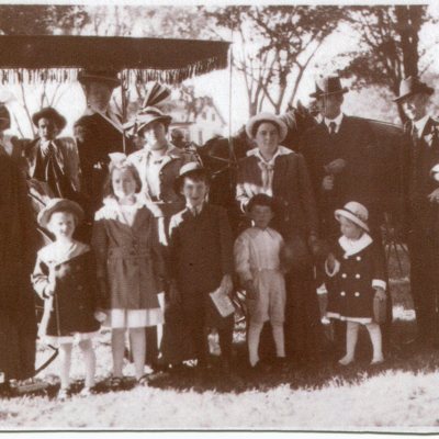 1915 guilford fair group.jpg