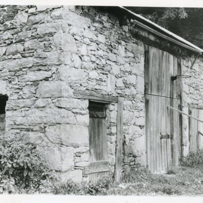 Stone Barn Rte 77.jpg