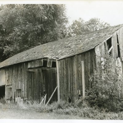 Water Co Barn Great Hill Road.jpg