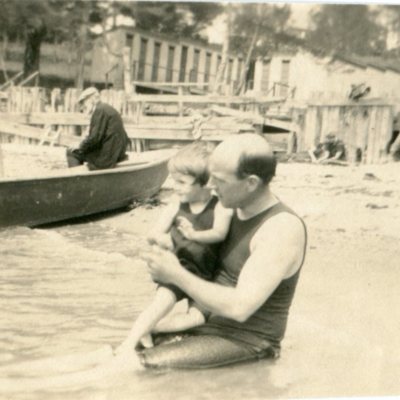 Dorothy Sperry and Father at Hotel Beach036.jpg