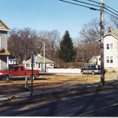 199 Whitfield Street at corner of High Street new house construction March 5, 1999.jpg