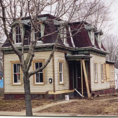 Andrew Jackson house, 27 High Street, west of 23 High Street, built 1872, taken March 4, 2001.jpg